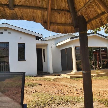 Thula Du Estate - One Bed Apartment Mbabane Zimmer foto